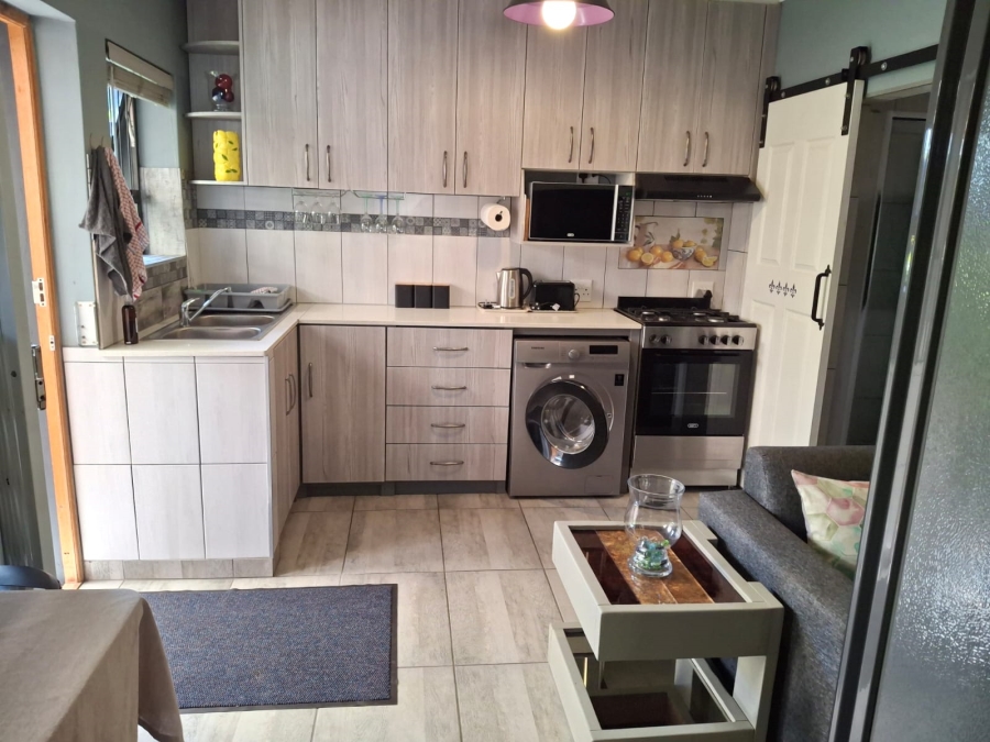To Let 1 Bedroom Property for Rent in Labiance Estate Western Cape